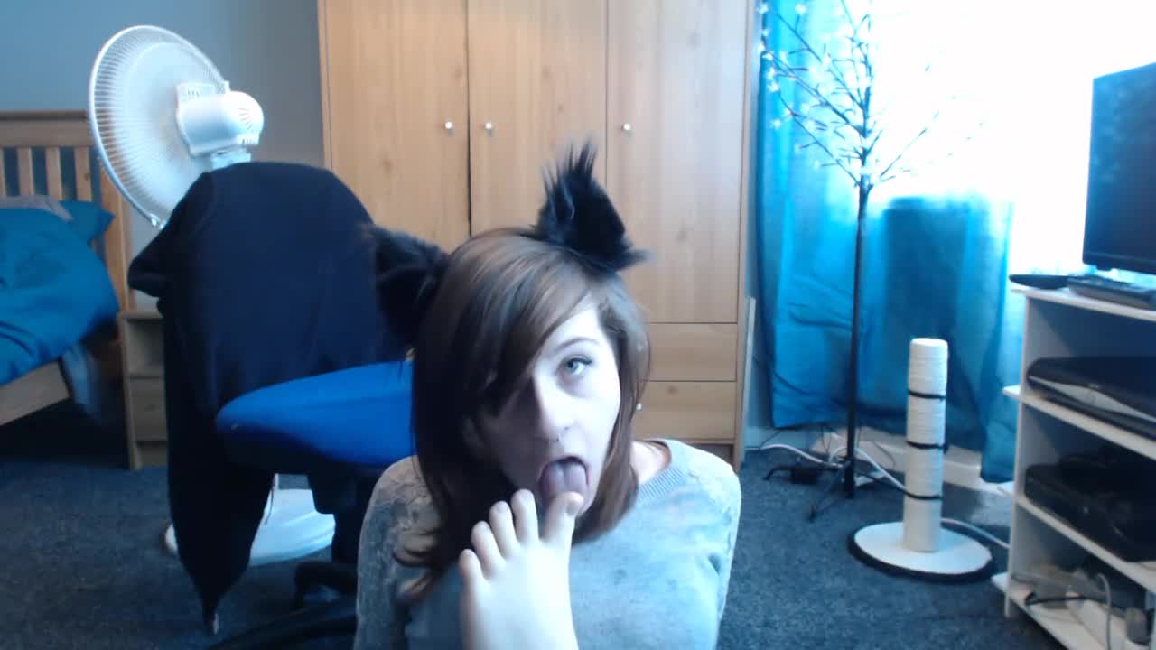 Cute Emo girl sucks a plastic cock and licks her own feet on the floor -  Feet9