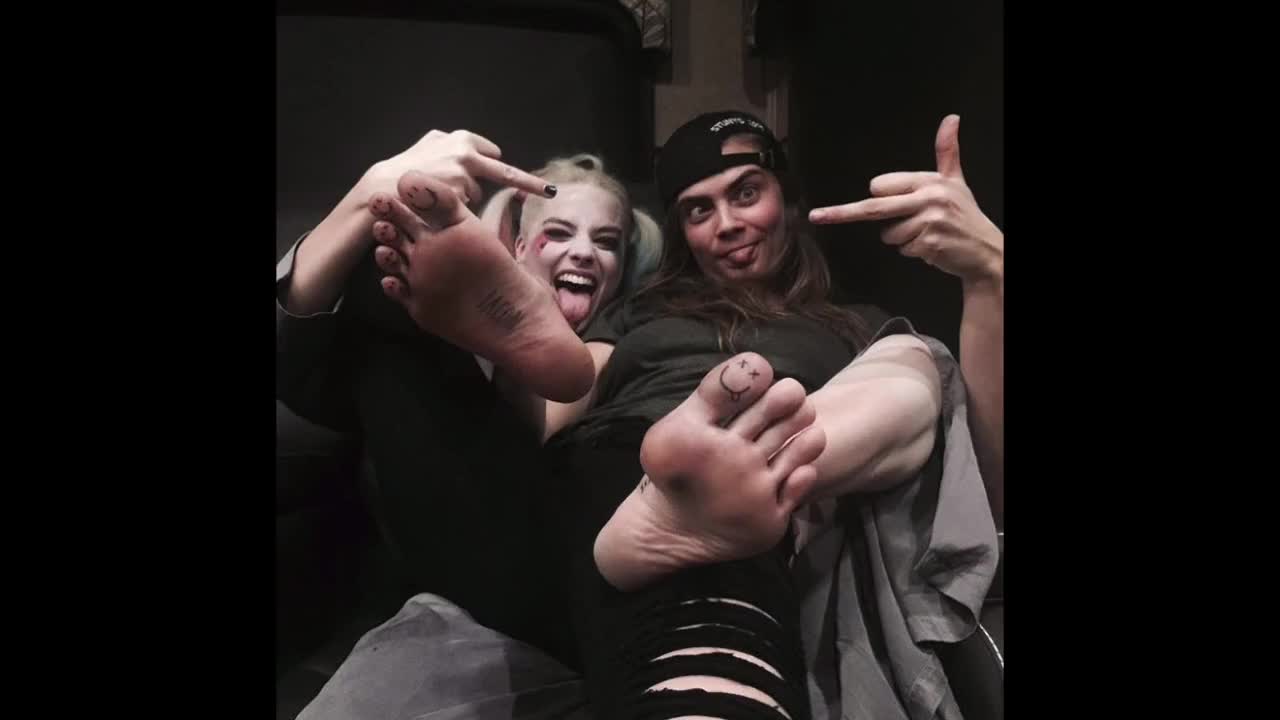 Cara delevingne feet