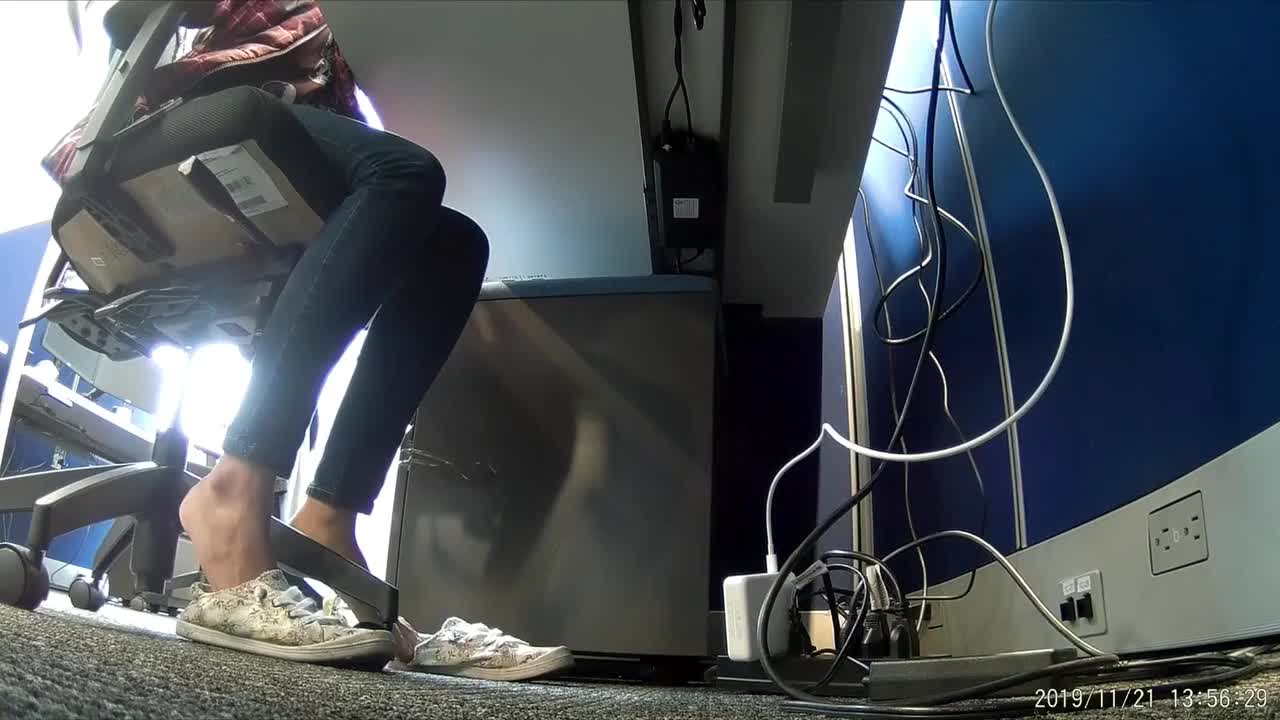 Candid converse shoeplay without socks
