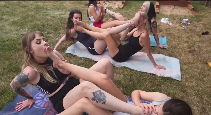 886px x 482px - Group of sexy girls worship each other's feet and toes in a lesbian orgy -  Feet9